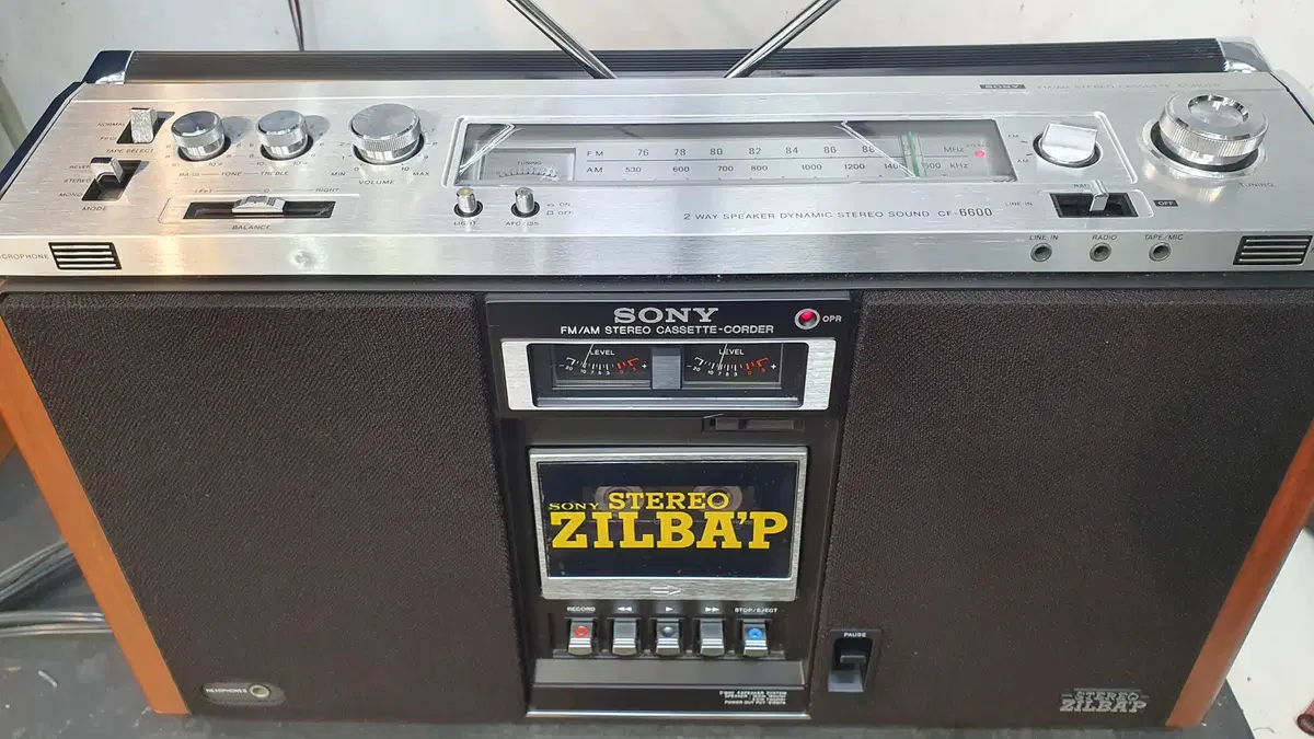 SONY CF-6600 FM/AM ステレオカセットコーダー SONY CF-6600 FM/AM ステレオカセットコーダー SONY CF-6600 FM